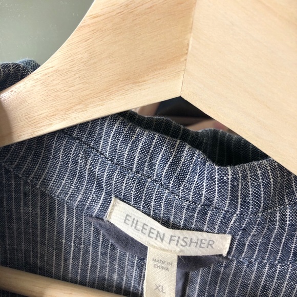 Eileen Fisher linen railroad stripe blazer - Picture 4 of 8